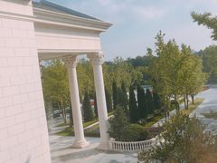-上海玫瑰园度假酒店