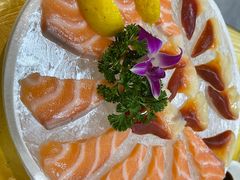 -官塘陈记鱼生·潮汕砂锅粥·牛肉火锅(潮枫路总店)