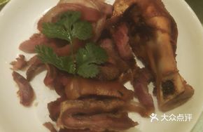 Crispy Braised Pig's Trotter