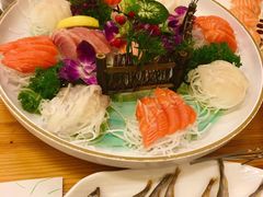 -青瓦餐厅·生鱼片·韩园烤肉(西塔店)