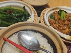 -华记煲仔华·煲仔饭(三元里万科里店)