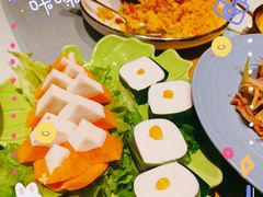 -玖月时尚泰式餐厅