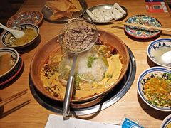 -洱火云南酸菜牛肉火锅(石景山当代商城店)