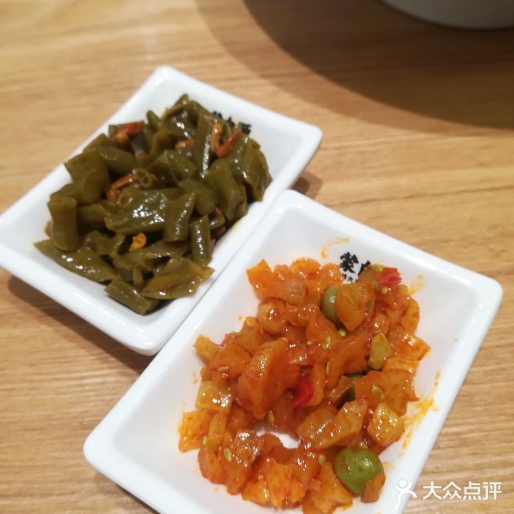 吃米线还得是蒙自源  