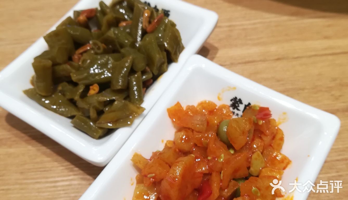 吃米线还得是蒙自源  