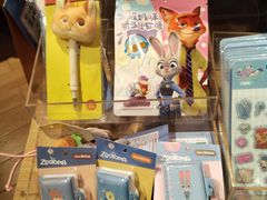 -九木杂物社(新奥购物中心店)