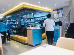 -灵芝妹子海鲜米线(劳动公园店)