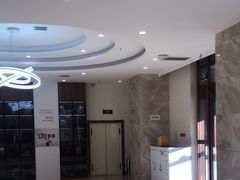 -优诺口腔·VIP尊享中心(爱建机构)