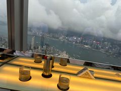 -OZONE 顶楼酒吧(香港丽思卡尔顿酒店)