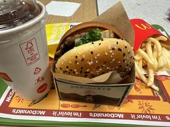 -麦当劳(台州路桥DT店)