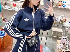 -曼哈顿商业广场(升龙广场店)