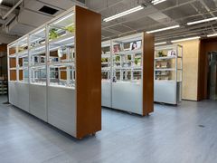 -无奔眼镜·蔡司·依视路授权店(马家堡店)