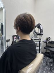 -Hair Co.一间沙龙