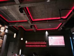 -饮湖威士忌鸡尾酒吧