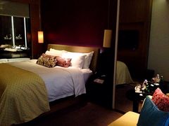 iphone_upload_pic-深圳皇庭V酒店