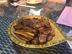 -去吃小龙虾·江湖菜·烧烤(南滨路店)