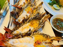 -Chom Cafe and Restaurant