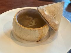 椰皇炖鲜汤-蛇口希尔顿南海酒店·随轩中餐厅·粤菜