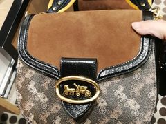 -COACH蔻驰(赛特奥特莱斯店)