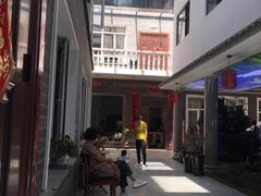 大堂-缘福乡村铁锅炖民宿(八达岭店)