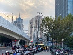 -麦当劳(轻轨曹杨路店)