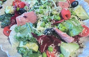 Smoked Beef Quinoa Avocado Salad