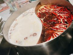 -尚尚仙·酸汤猪手·猪肚鸡火锅(华联万柳购物中心店)