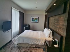 -上海虹桥西郊假日酒店