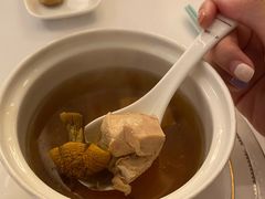 松茸炖土鸡汤-火璽·園
