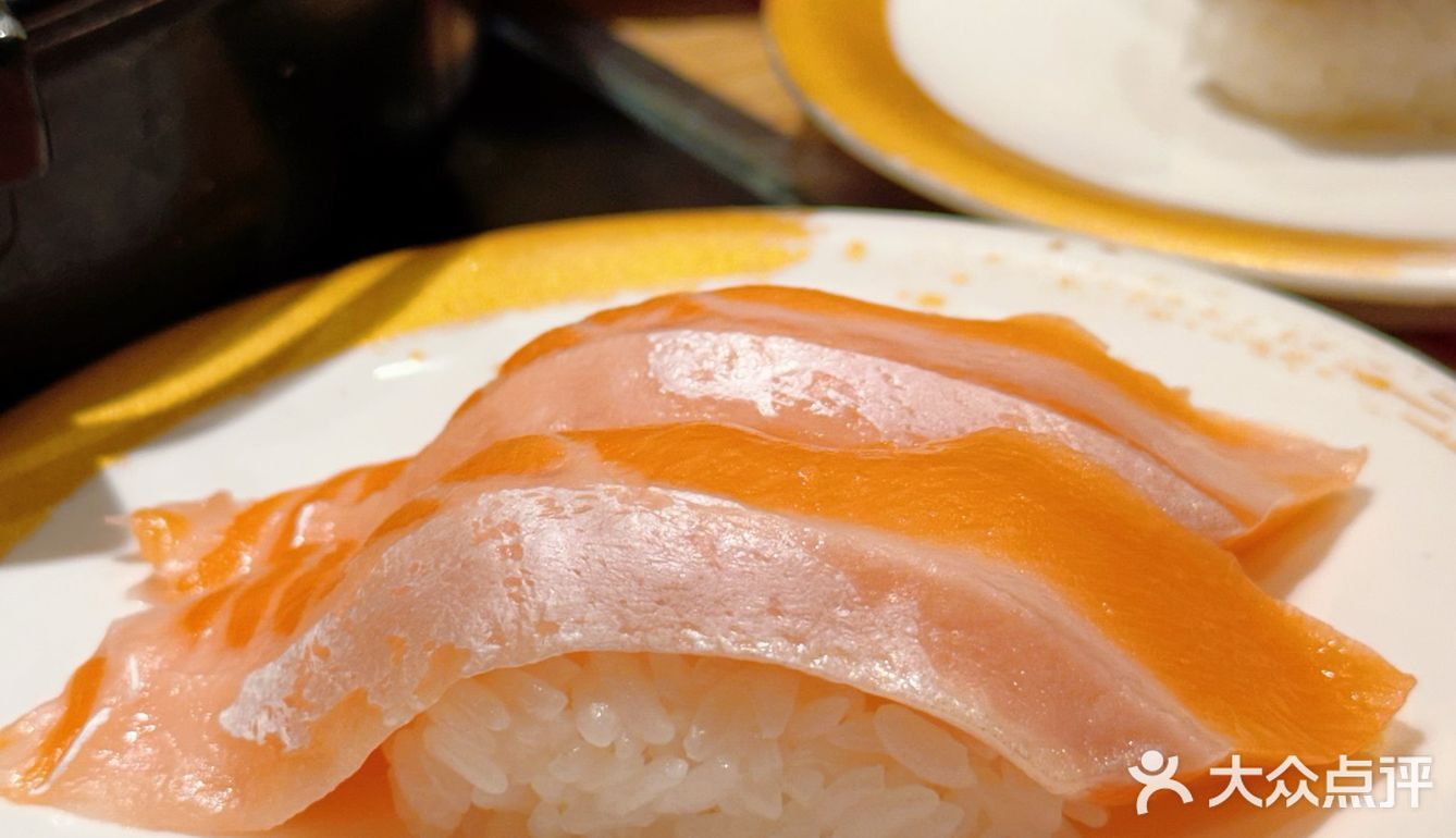 回转寿司来啦！🍣你不能错过的美味组合🔥