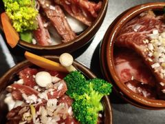 -山川小町·极番烧肉(新地假日广场店)