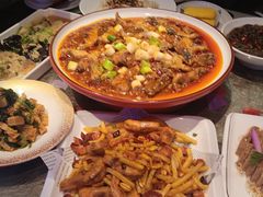 -巴特餐饮6加1音乐餐吧·新疆菜