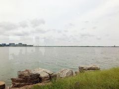 -上海滴水湖皇冠假日酒店