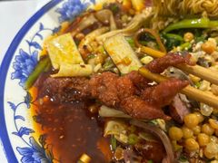-宏油庄火锅冒菜(白果巷店)