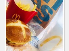 -麦当劳(龙之梦购物中心店)