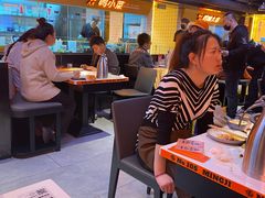 大堂-鸣记脆皮烤鱼·海鲜烤鱼(三八广场店)