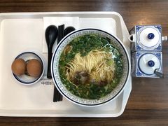 -陇兴楼兰州拉面(西安咸阳国际机场店)