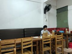 大堂-老兵牛蹄店(下沙店)