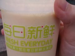 芒果香蕉牛奶-每日新鲜水果吧(南京东路店)