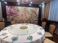 -六和聚传统烤鸭.天津菜(和平店)