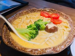 冬阴功伊面-水木苼 蔬食料理