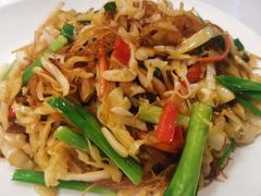 泡菜牛肉炒粉丝-鹿港小镇(金虹桥国际中心店)