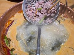 -洱火云南酸菜牛肉火锅(石景山当代商城店)