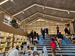 -猫的天空之城概念书店(杭州南宋御街店)