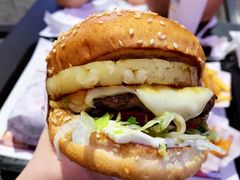 -The Habit Burger Grill 哈比特汉堡(爱琴海店)