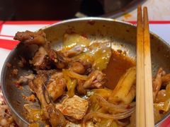-老佛爷炭火蛙锅直营(清滨路总店)