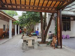 -李东农庄(中南百草园地标店)