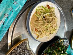 -路边边地标烧烤·川菜·小龙虾·音乐酒馆(良乡长虹店)