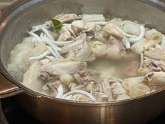 -喃喃椰·糟粕醋·椰子鸡火锅(七堡花园店)