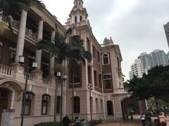 -香港大学